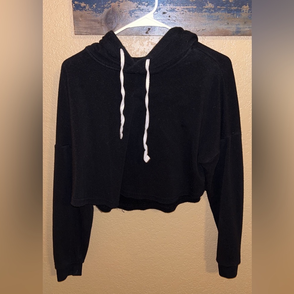 Forever 21 cropped hoodie
